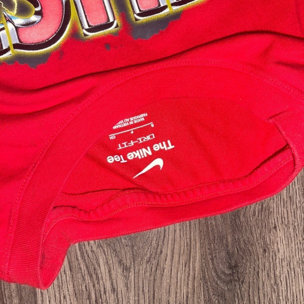 Nike Red Graphic Tee (NWOT) - Picture 2 of 2